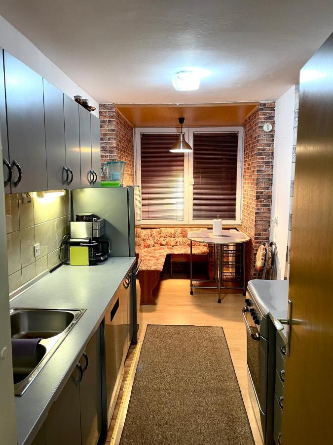 Airport Sarajevo Apartment 2 מראה חיצוני תמונה