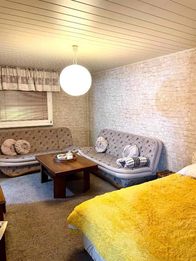 Airport Sarajevo Apartment 2 מראה חיצוני תמונה